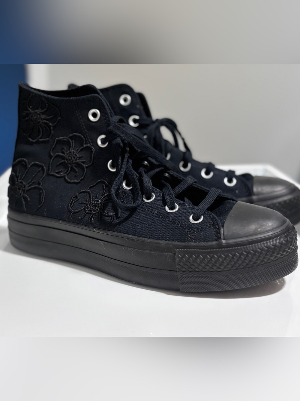 Converse Chuck Taylor All Star Lift Hi Black Floral Platform Sneakers SZ7